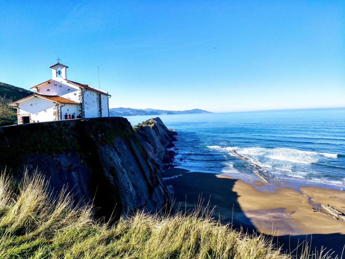 Apartamento Costa II Con Parking Exterior Comunitario Zumaia Kültér fotó