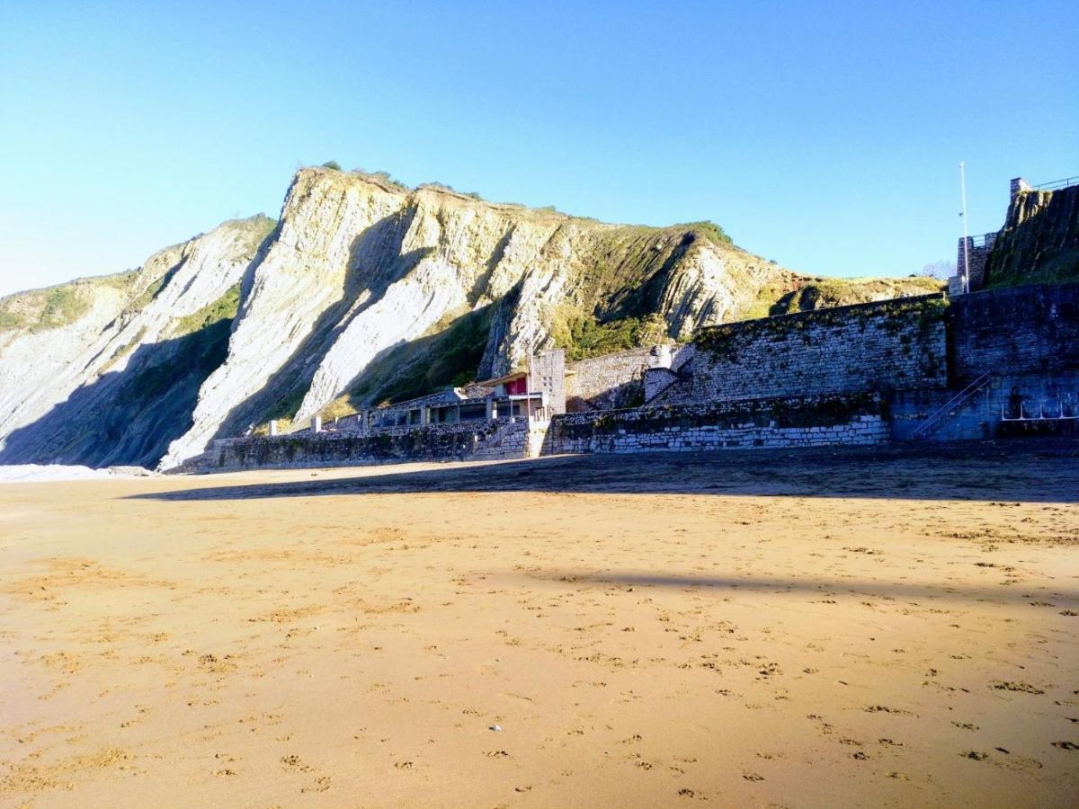 Apartamento Costa II Con Parking Exterior Comunitario Zumaia Kültér fotó