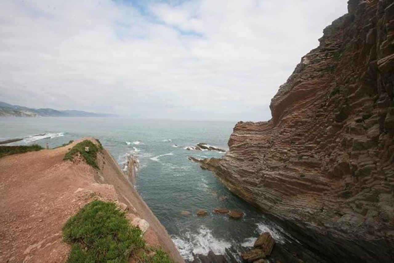 Apartamento Costa II Con Parking Exterior Comunitario Zumaia Kültér fotó